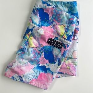 Fleo Shorts